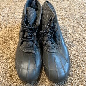 Quilted Duck Boots Dark Gray Waterproof Rubber Shell Lace Up Ankle CP31678 M 7/8